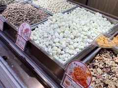 奶香草莓球-琦王花生(中央商场店)