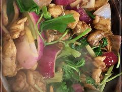 -胡须佬鸡煲四季火锅(龙珠大道店)