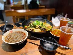 -万记麻辣烫国展总店