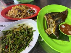 -明记烧鱼美味店