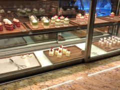 面包甜点陈列柜-嘉定凯悦·咖啡厅