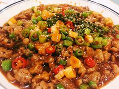 老巷子肥肠鸡-付掌柜在成都·热炒砂锅集(金禾店)