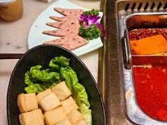 -巴渝瓦肆重庆鲜火锅(宝龙环湖店)