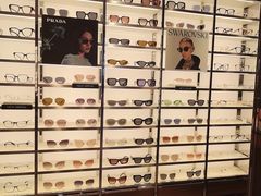 -LensCrafters亮视点·OAKLEY精选(静安嘉里中心店)