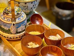 -沪上名羊天下•烤羊腿•东北烧烤•小龙虾(浦东直营总店)
