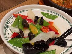 -云海肴云南菜(浦江欢乐颂店)