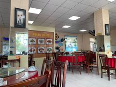 大堂-邹记酸菜鱼
