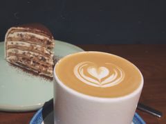 澳白-Be Lived Cafe比例咖啡(摩天轮店)