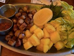 烤猪颈肉佐菠萝紫苏叶-Blac+Blac(中海环宇荟店)