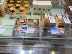 面包甜点陈列柜-皇后西斯汀(千姿汇店)