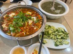 -焱焰鲜锅兔·佳味郑氏·自贡特色菜