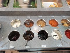 自助调料区-屋头串串(新街里店)