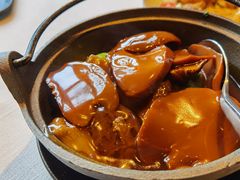 一口鲍鱼酥-三号黄浦会Canton Table