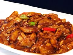 地三鲜-金陵暴走小龙虾·迷踪蟹(凯德MALL店)