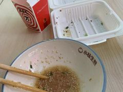-小杨生煎(金山百联购物中心3楼店)