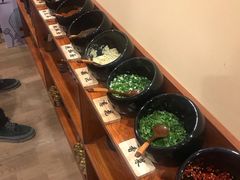 -独食火锅·半米屋台(直营总店)