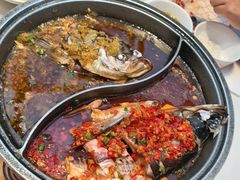 -阿瓦山寨·湘菜现炒·剁椒鱼头王(咸阳总店)