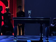 -交通银行前滩31演艺中心