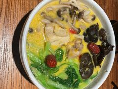 -云海肴·汽锅鸡·云南代表菜(美罗城店)