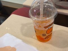 -麦当劳(汉口火车站候车室店)