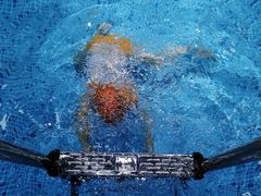 -嘻游纪亲子游泳中心(天佑城店)