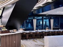 -伍贰赫兹·鮨合·烧鸟高空餐厅