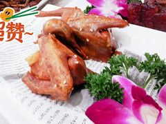 脆皮乳鸽-新南华大酒店(广中店)