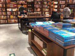 -新华书店(永安路店)