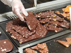 -Laderach 莱德拉(上海环贸iapm店)