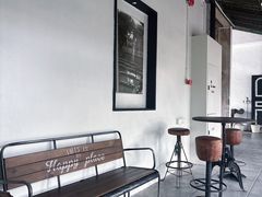 -喜洲吧·江畔老船厂·庭院餐厅(喜临院店)