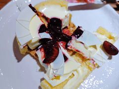 -潮一不贰·法式甜品·生日蛋糕·西式简餐(外滩店)