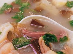 油豆腐鸭血粉丝汤-小杨生煎(湟普汇店)
