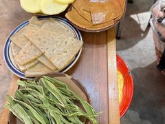 -四小区火锅·巷子里的重庆火锅(花照壁店)