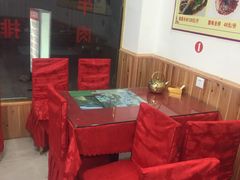 -乡土特色.冷锅鱼.牦牛肉汤锅