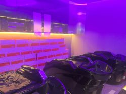 -TOP HAIR SALON