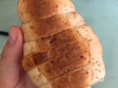 全麦椰子海盐-研麦家面包(亚泰华府店)