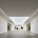 纯白艺术空间 - Miroslav Kubík画廊