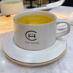 -HAIR CORNER
