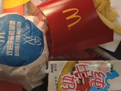 -麦当劳(乳山路店)