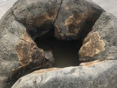 -摩拉基大圆石