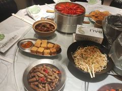 -巴厘龙虾·榜首油焖大虾(音乐学院·沿江酒馆店)