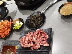 -啊美丽炭火烤肉(滑翔一店)