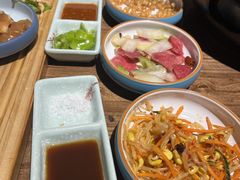 -明洞阿姨·韩式酱蟹烤肉·创意料理(三元桥店)