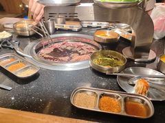 -韩烧牛中牛·甄选黑牛烤肉(黑金店)
