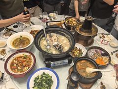 -香山湖家家宴(中山陵店)