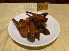 招牌烤乳鸽-石岐佬中山菜馆(张溪店)