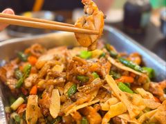 独门姜爆蛙-鸿顺老铁锅美蛙鱼府(解放碑店)