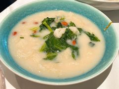 竹荪豌豆尖-沿途四季·云南菜(建外大街店)