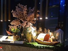 -唐拉雅秀酒店-西锦汇空中BBQ·思创餐厅