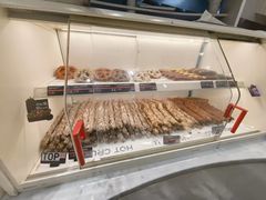 -HOT CRUSH趁热集合·现烤面包(上海环球港店)